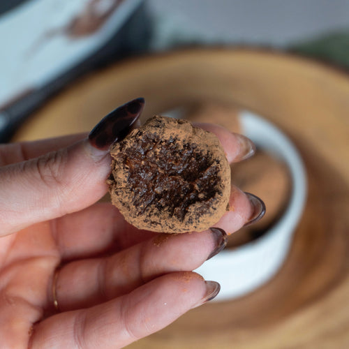 HEALTHY CHOCOLATE TRUFFLES